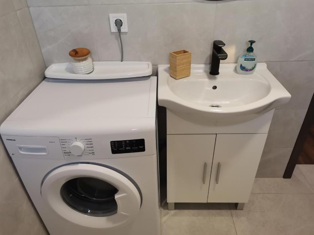 Apartment Dragana, Jezera, Island Murter Eksteriør bilde