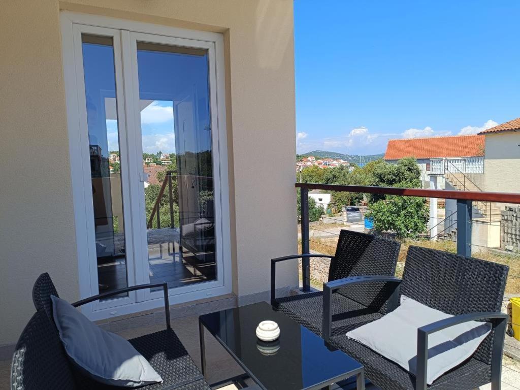 Apartment Dragana, Jezera, Island Murter Eksteriør bilde