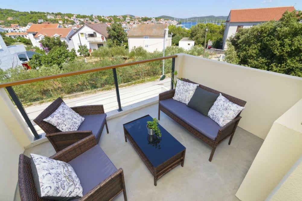 Apartment Dragana, Jezera, Island Murter Eksteriør bilde